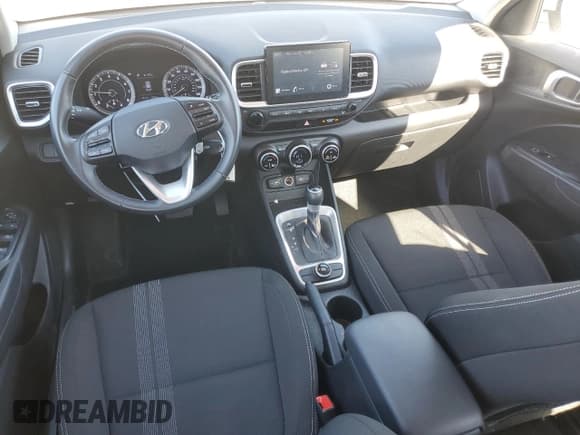 ✅ 2022 Hyundai Venue Limited • VIN: KMHRC8A35NU181369 • Lot: 89287075. Listed on Copart with 50,046 mi. Free auction sales archive from the USA and detailed vehicle history report at DreamBid. Image 8.