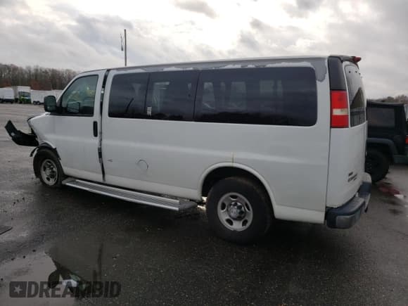 ✅ 2012 Chevrolet Express Passenger 1LT • VIN: 1GAZGYFG3C1118315 • Lot: 80870104. Wystawiony na Copart z przebiegiem 122 178 mil. Bezpłatny archiwum sprzedaży aukcyjnych z USA i szczegółowy raport historii pojazdu na DreamBid. Zdjęcie 2.