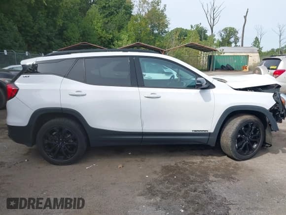 ✅ 2020 GMC Terrain SLT • VIN: 3GKALVEV1LL172899 • Lot: 43344432. Listed on IAAI with 130,993 mi. Free auction sales archive from the USA and detailed vehicle history report at DreamBid. Image 13.
