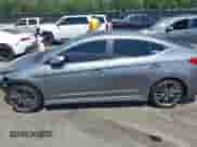 2018 Hyundai Elantra Sport с VIN KMHD04LB8JU596762, выставлен на аукционе IAAI как лот 42775694 с пробегом 142 256 миль миль и . История ставок и продаж доступна на DreamBid. Изображение 15.