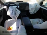 ✅ 2024 Tesla Model Y Long Range • VIN: 7SAYGDEE2RF058834 • Лот: 63117935. Опубликован ранее на Copart с пробегом 39 172 миль. Бесплатный доступ к архиву аукционных продаж из США и подробный отчёт об истории автомобиля на DreamBid. Изображение 8.