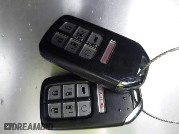 ✅ 2018 Honda Odyssey Touring • VIN: 5FNRL6H84JB090462 • Lot: 43736705. Wystawiony na IAAI z przebiegiem 316 413 mil. Bezpłatny archiwum sprzedaży aukcyjnych z USA i szczegółowy raport historii pojazdu na DreamBid. Zdjęcie 11.