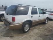 ✅ 2000 GMC Jimmy SL • VIN: 1GKCS13W4Y2106047 • Lot: 75257184. Listed on Copart with 73,571 mi. Free auction sales archive from the USA and detailed vehicle history report at DreamBid. Image 3.