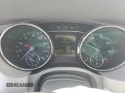 ✅ 2006 Mercedes-Benz R 3.5L • VIN: 4JGCB65E46A010981 • Lot: 48622065. Listed on Copart with 210,269 mi. Free auction sales archive from the USA and detailed vehicle history report at DreamBid. Image 9.