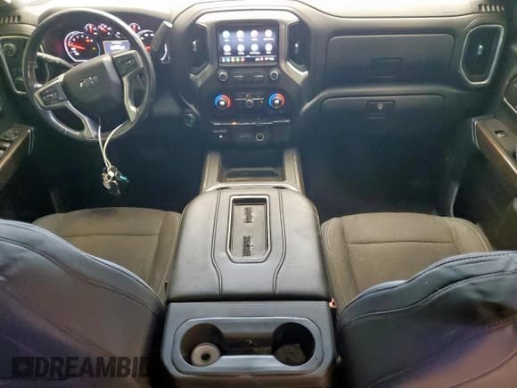 ✅ 2019 Chevrolet Silverado 1500 RST • VIN: 1GCUWDED8KZ162492 • Lot: 68530545. Listed on Copart with 105,292 mi. Free auction sales archive from the USA and detailed vehicle history report at DreamBid. Image 8.