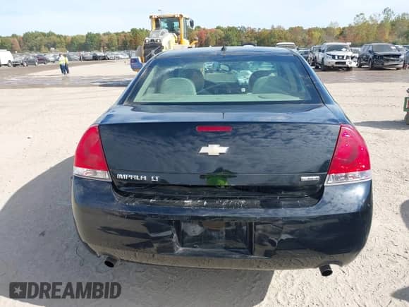 2014 Chevrolet Impala LT с VIN 2G1WB5E38E1155470, выставлен на аукционе IAAI как лот 43487516 с пробегом 66 982 миль миль и . История ставок и продаж доступна на DreamBid. Изображение 17.