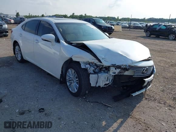 ✅ 2014 Lexus ES 330 • VIN: JTHBK1GG8E2098409 • Лот: 43003858. Опубликован ранее на IAAI с пробегом 123 662 миль. Бесплатный доступ к архиву аукционных продаж из США и подробный отчёт об истории автомобиля на DreamBid. Изображение 1.