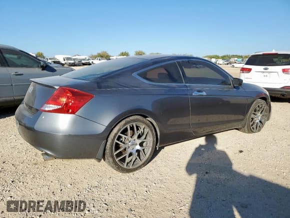 ✅ 2011 Honda Accord EX-L • VIN: 1HGCS2B86BA005191 • Lot: 92972515. Wystawiony na Copart z przebiegiem 120 394 mil. Bezpłatny archiwum sprzedaży aukcyjnych z USA i szczegółowy raport historii pojazdu na DreamBid. Zdjęcie 3.