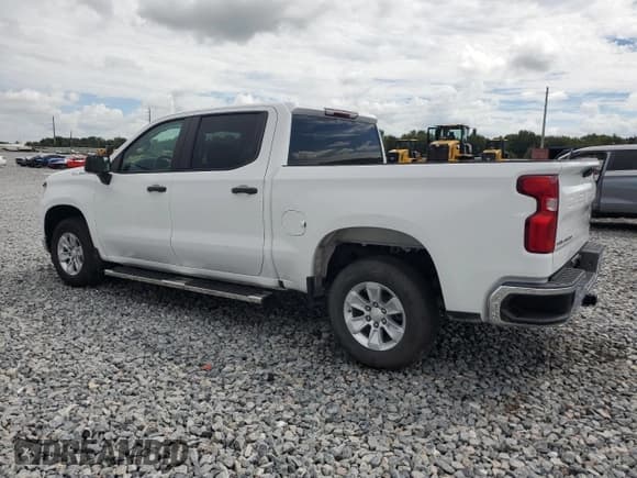 ✅ 2022 Chevrolet Silverado 1500 Work Truck • VIN: 1GCPAAEK3NZ561906 • Lot: 71847135. Wystawiony na Copart z przebiegiem 59 582 mil. Bezpłatny archiwum sprzedaży aukcyjnych z USA i szczegółowy raport historii pojazdu na DreamBid. Zdjęcie 2.