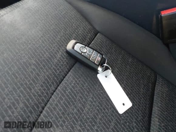 ✅ 2023 Ford F-150 XL • VIN: 1FTFW1ED6PFA07908 • Lot: 42383720. Wystawiony na IAAI z przebiegiem 20 357 mil. Bezpłatny archiwum sprzedaży aukcyjnych z USA i szczegółowy raport historii pojazdu na DreamBid. Zdjęcie 11.