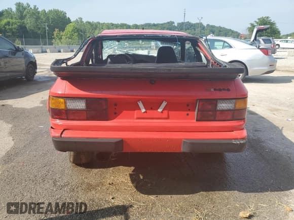 ✅ 1983 Porsche 944 • VIN: WP0AA0941DN460204 • Lot: 59137025. Listed on Copart with 62,474 mi. Free auction sales archive from the USA and detailed vehicle history report at DreamBid. Image 6.