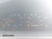 ✅ 2001 Lexus ES 300 • VIN: JT8BF28G010319810 • Lot: 43559533. Wystawiony na IAAI z przebiegiem 138 747 mil. Bezpłatny archiwum sprzedaży aukcyjnych z USA i szczegółowy raport historii pojazdu na DreamBid. Zdjęcie 7.