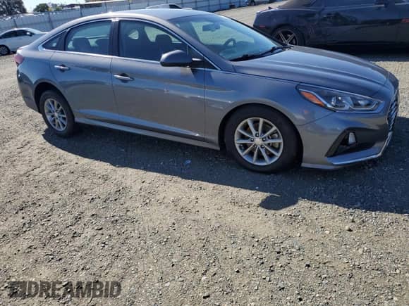 2018 Hyundai Sonata SE с VIN 5NPE24AF8JH705997, выставлен на аукционе Copart как лот 82363795 с пробегом 132 773 миль миль и Списание • Salvage title. История ставок и продаж доступна на DreamBid. Изображение 4.