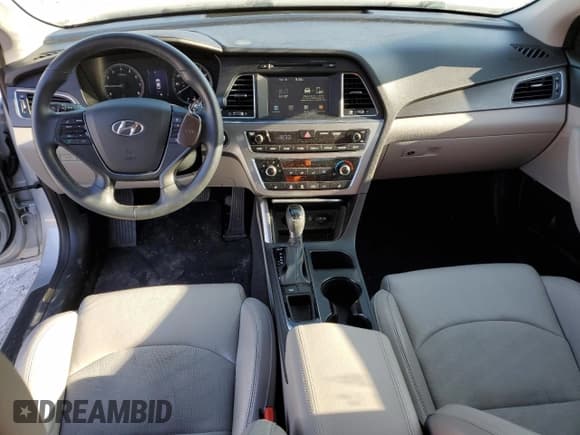 ✅ 2016 Hyundai Sonata Sport • VIN: 5NPE34AF9GH432946 • Лот: 46652813. Опубликован ранее на Copart с пробегом 86 497 миль. Бесплатный доступ к архиву аукционных продаж из США и подробный отчёт об истории автомобиля на DreamBid. Изображение 8.