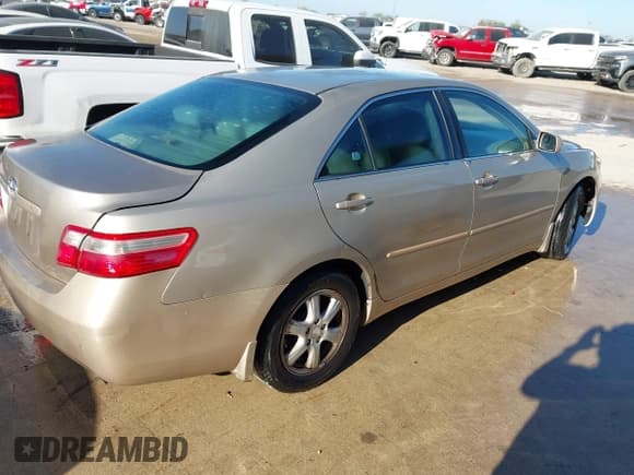 ✅ 2008 Toyota Camry LE • VIN: 4T1BE46K18U779032 • Лот: 43626363. Опубликован ранее на IAAI с пробегом 191 804 миль. Бесплатный доступ к архиву аукционных продаж из США и подробный отчёт об истории автомобиля на DreamBid. Изображение 4.