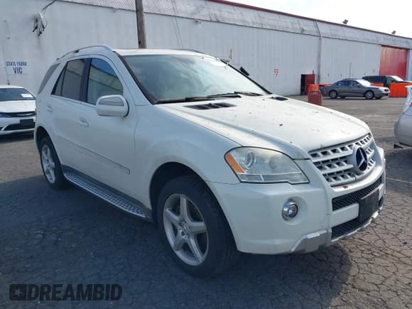 ✅ 2009 Mercedes-Benz M 550 • VIN: 4JGBB72E59A442148 • Lot: 42505780. Listed on IAAI with 154,972 mi. Free auction sales archive from the USA and detailed vehicle history report at DreamBid. Image 1.