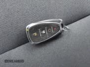 ✅ 2020 Chevrolet Bolt EV LT • VIN: 1G1FY6S07L4124002 • Lot: 43740535. Wystawiony na IAAI z przebiegiem 68 931 mil. Bezpłatny archiwum sprzedaży aukcyjnych z USA i szczegółowy raport historii pojazdu na DreamBid. Zdjęcie 11.