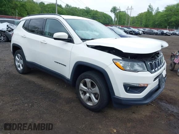 ✅ 2019 Jeep Compass Altitude • VIN: 3C4NJDBB7KT689257 • Lot: 42252773. Listed on IAAI with 65,907 mi. Free auction sales archive from the USA and detailed vehicle history report at DreamBid. Image 1.