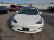 ✅ 2018 Tesla Model 3 Long Range Battery • VIN: 5YJ3E1EB4JF181427 • Lot: 93822565. Wystawiony na Copart z przebiegiem 79 339 mil. Bezpłatny archiwum sprzedaży aukcyjnych z USA i szczegółowy raport historii pojazdu na DreamBid. Zdjęcie 5.