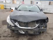 ✅ 2013 Hyundai Sonata Limited • VIN: 5NPEC4AC0DH775016 • Lot: 93520985. Listed on Copart with 276,936 mi. Free auction sales archive from the USA and detailed vehicle history report at DreamBid. Image 5.