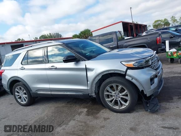 ✅ 2022 Ford Explorer Limited • VIN: 1FMSK8FH8NGA51674 • Lot: 43843022. Wystawiony na IAAI z przebiegiem 50 610 mil. Bezpłatny archiwum sprzedaży aukcyjnych z USA i szczegółowy raport historii pojazdu na DreamBid. Zdjęcie 14.