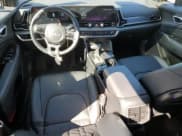 ✅ 2025 Kia Sportage X-Line • VIN: 5XYK6CDF1SG281990 • Лот: 82288205. Опубликован ранее на Copart с пробегом 9 929 миль. Бесплатный доступ к архиву аукционных продаж из США и подробный отчёт об истории автомобиля на DreamBid. Изображение 8.