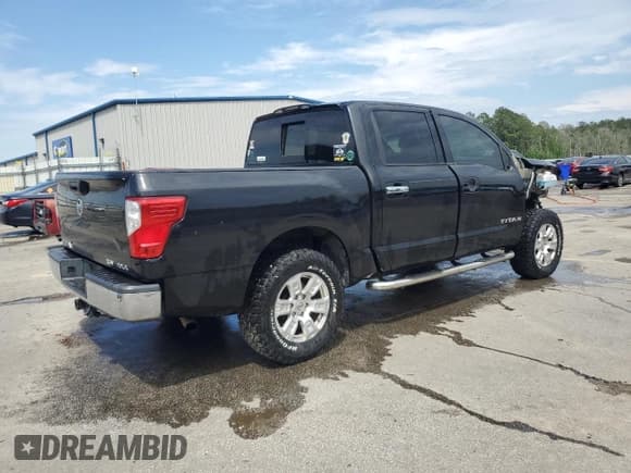 ✅ 2017 Nissan Titan SV • VIN: 1N6AA1EJ2HN542141 • Lot: 56014025. Listed on Copart with 100,696 mi. Free auction sales archive from the USA and detailed vehicle history report at DreamBid. Image 3.