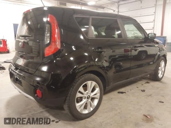 ✅ 2019 Kia Soul + • VIN: KNDJP3A5XK7668524 • Lot: 43655308. Wystawiony na IAAI z przebiegiem 80 692 mil. Bezpłatny archiwum sprzedaży aukcyjnych z USA i szczegółowy raport historii pojazdu na DreamBid. Zdjęcie 4.