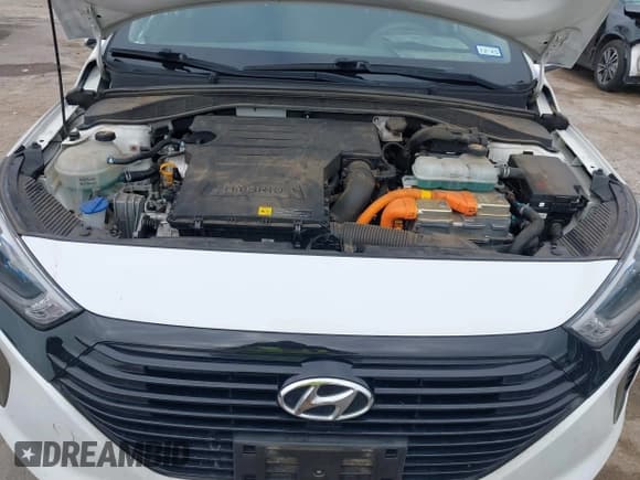 ✅ 2019 Hyundai Ioniq Blue • VIN: KMHC65LC6KU111920 • Lot: 41494131. Wystawiony na IAAI z przebiegiem 83 450 mil. Bezpłatny archiwum sprzedaży aukcyjnych z USA i szczegółowy raport historii pojazdu na DreamBid. Zdjęcie 10.