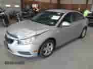 2011 Chevrolet Cruze 1LT z VIN 1G1PF5S90B7253280, wystawiony jako IAAI lot #43623135 z przebiegiem 181 798 mil mil oraz . Historia ofert i sprzedaży dostępna na DreamBid. Obrazek 2.