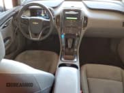 ✅ 2013 Chevrolet Volt • VIN: 1G1RD6E46DU112450 • Lot: 57295394. Wystawiony na Copart z przebiegiem 63 422 mil. Bezpłatny archiwum sprzedaży aukcyjnych z USA i szczegółowy raport historii pojazdu na DreamBid. Zdjęcie 8.