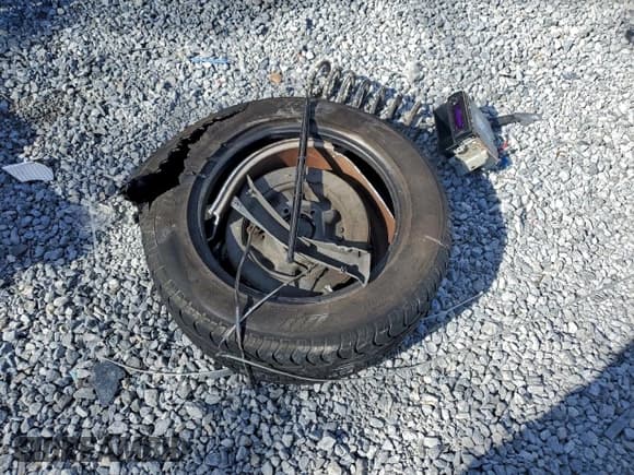 ✅ 1998 Toyota Sienna LE • VIN: 4T3ZF13CXWU066898 • Lot: 95279375. Listed on Copart with Not provided. Free auction sales archive from the USA and detailed vehicle history report at DreamBid. Image 13.