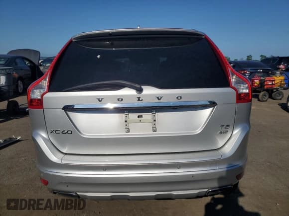 ✅ 2016 Volvo XC60 T5 Platinum • VIN: YV4612RM1G2820480 • Лот: 67959215. Опубликован ранее на Copart с пробегом 46 730 миль. Бесплатный доступ к архиву аукционных продаж из США и подробный отчёт об истории автомобиля на DreamBid. Изображение 6.