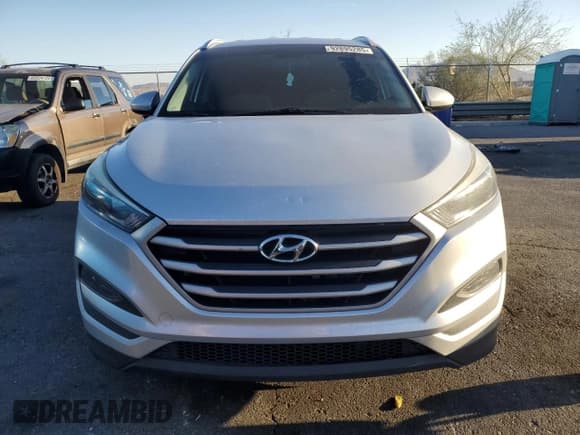 ✅ 2018 Hyundai Tucson SEL • VIN: KM8J33A45JU678179 • Lot: 92895285. Listed on Copart with 124,518 mi. Free auction sales archive from the USA and detailed vehicle history report at DreamBid. Image 5.