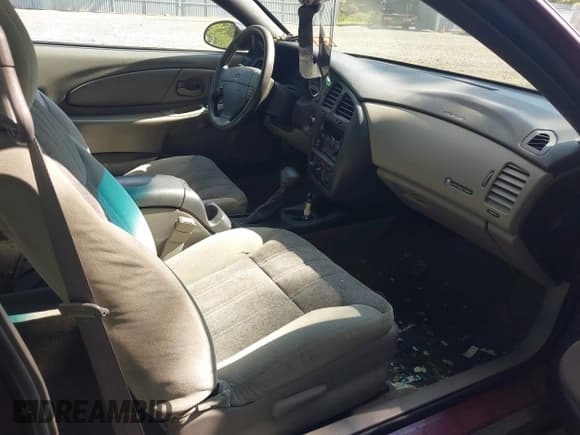 ✅ 2001 Chevrolet Monte Carlo LS • VIN: 2G1WW12E019129234 • Lot: 43075550. Listed on IAAI with 206,037 mi. Free auction sales archive from the USA and detailed vehicle history report at DreamBid. Image 5.