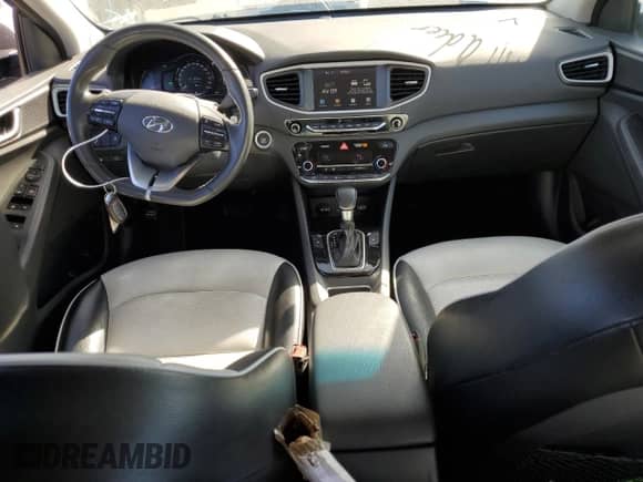 2018 Hyundai Ioniq SEL с VIN KMHC75LC3JU060839, выставлен на аукционе Copart как лот 74549714 с пробегом 150 723 миль миль и Списание • Salvage title. История ставок и продаж доступна на DreamBid. Изображение 8.