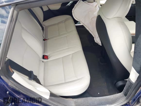 ✅ 2023 Tesla Model S • VIN: 5YJSA1E56PF500871 • Lot: 42087762. Listed on IAAI with Not provided. Free auction sales archive from the USA and detailed vehicle history report at DreamBid. Image 7.