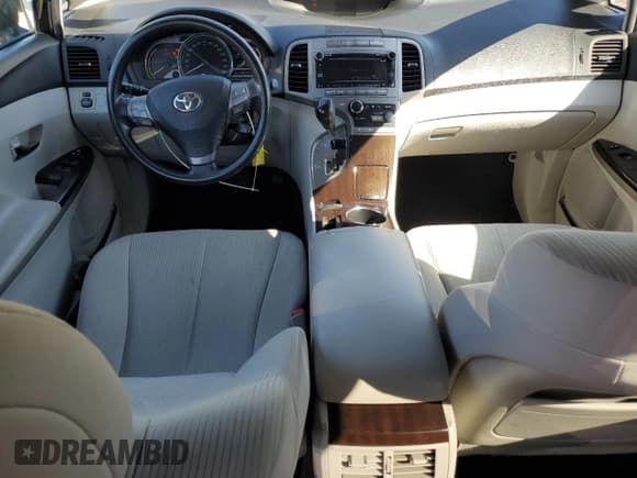 ✅ 2010 Toyota Venza • VIN: 4T3ZA3BB2AU029713 • Lot: 82397615. Wystawiony na Copart z przebiegiem 139 144 mil. Bezpłatny archiwum sprzedaży aukcyjnych z USA i szczegółowy raport historii pojazdu na DreamBid. Zdjęcie 8.