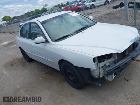 ✅ 2005 Hyundai Elantra GLS • VIN: KMHDN46D55U153781 • Lot: 42300649. Wystawiony na IAAI z przebiegiem 186 463 mil. Bezpłatny archiwum sprzedaży aukcyjnych z USA i szczegółowy raport historii pojazdu na DreamBid. Zdjęcie 1.