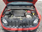 ✅ 2018 Jeep Renegade Latitude • VIN: ZACCJBBB7JPH01280 • Lot: 81994715. Wystawiony na Copart z przebiegiem Nie podano. Bezpłatny archiwum sprzedaży aukcyjnych z USA i szczegółowy raport historii pojazdu na DreamBid. Zdjęcie 12.