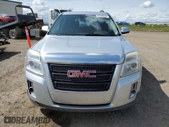 ✅ 2010 GMC Terrain SLE-2 • VIN: 2CTFLEEW9A6411941 • Lot: 57976245. Wystawiony na Copart z przebiegiem 234 087 mil. Bezpłatny archiwum sprzedaży aukcyjnych z USA i szczegółowy raport historii pojazdu na DreamBid. Zdjęcie 5.