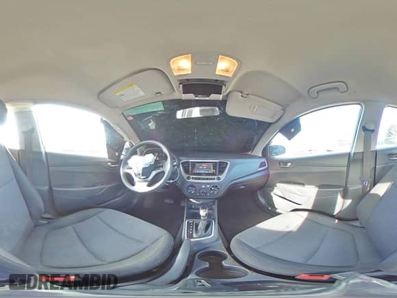 2021 Hyundai Accent SE z VIN 3KPC24A6XME135212, wystawiony jako Copart lot #68827703 z przebiegiem 52 385 mil mil oraz . Historia ofert i sprzedaży dostępna na DreamBid. Obrazek 12.