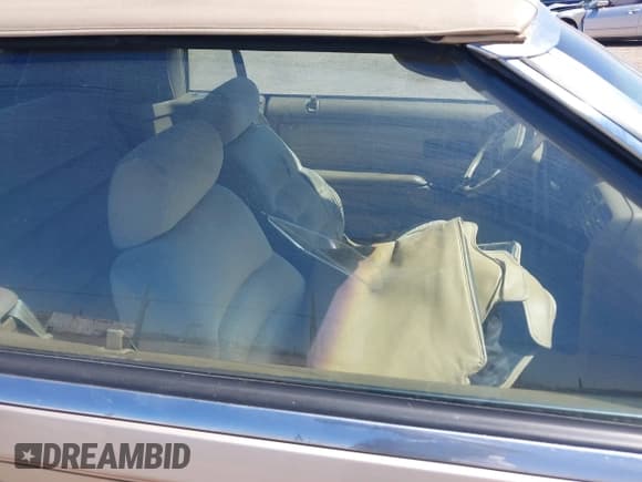 ✅ 1992 Chrysler LeBaron • VIN: 1C3XU4532NF283782 • Lot: 41841326. Listed on IAAI with 99,528 mi. Free auction sales archive from the USA and detailed vehicle history report at DreamBid. Image 6.