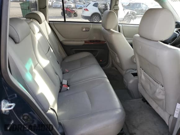 ✅ 2004 Toyota Highlander • VIN: JTEEP21A040005589 • Lot: 91230135. Listed on Copart with 257,554 mi. Free auction sales archive from the USA and detailed vehicle history report at DreamBid. Image 11.