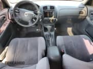 ✅ 2000 Mazda Protege ES • VIN: JM1BJ2239Y0268002 • Lot: 81656605. Listed on Copart with 233,894 mi. Free auction sales archive from the USA and detailed vehicle history report at DreamBid. Image 8.