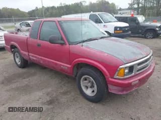 ✅ 1995 Chevrolet S-10 LS • VIN: 1GCCS1942S8186938 • Лот: 41924927. Опубликован ранее на IAAI с пробегом 290 015 миль. Бесплатный доступ к архиву аукционных продаж из США и подробный отчёт об истории автомобиля на DreamBid. Изображение 1.