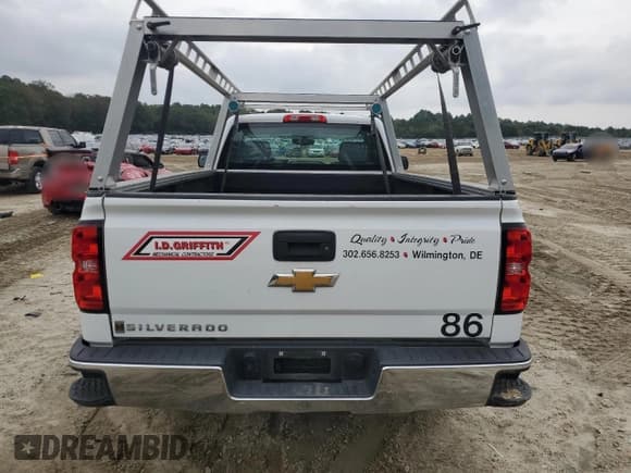 ✅ 2017 Chevrolet Silverado 1500 Work Truck • VIN: 1GCNCNEH1HZ204483 • Lot: 81897765. Wystawiony na Copart z przebiegiem 85 695 mil. Bezpłatny archiwum sprzedaży aukcyjnych z USA i szczegółowy raport historii pojazdu na DreamBid. Zdjęcie 6.