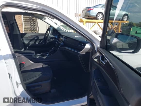 ✅ 2022 Jeep Grand Cherokee Altitude • VIN: 1C4RJJAG5N8532892 • Lot: 43503587. Listed on IAAI with 89,276 mi. Free auction sales archive from the USA and detailed vehicle history report at DreamBid. Image 5.