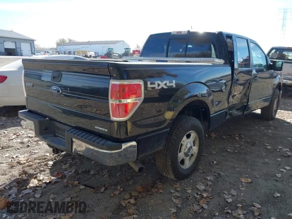 ✅ 2014 Ford F-150 XLT • VIN: 1FTFW1EF8EKG13801 • Лот: 43597401. Опубликован ранее на IAAI с пробегом 126 528 миль. Бесплатный доступ к архиву аукционных продаж из США и подробный отчёт об истории автомобиля на DreamBid. Изображение 4.