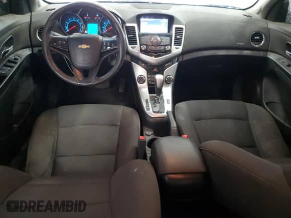 2015 Chevrolet Cruze LT z VIN 1G1PC5SB1F7130928, wystawiony jako Copart lot #84561045 z przebiegiem 106 370 mil mil oraz Szkoda całkowita • Salvage title. Historia ofert i sprzedaży dostępna na DreamBid. Obrazek 8.